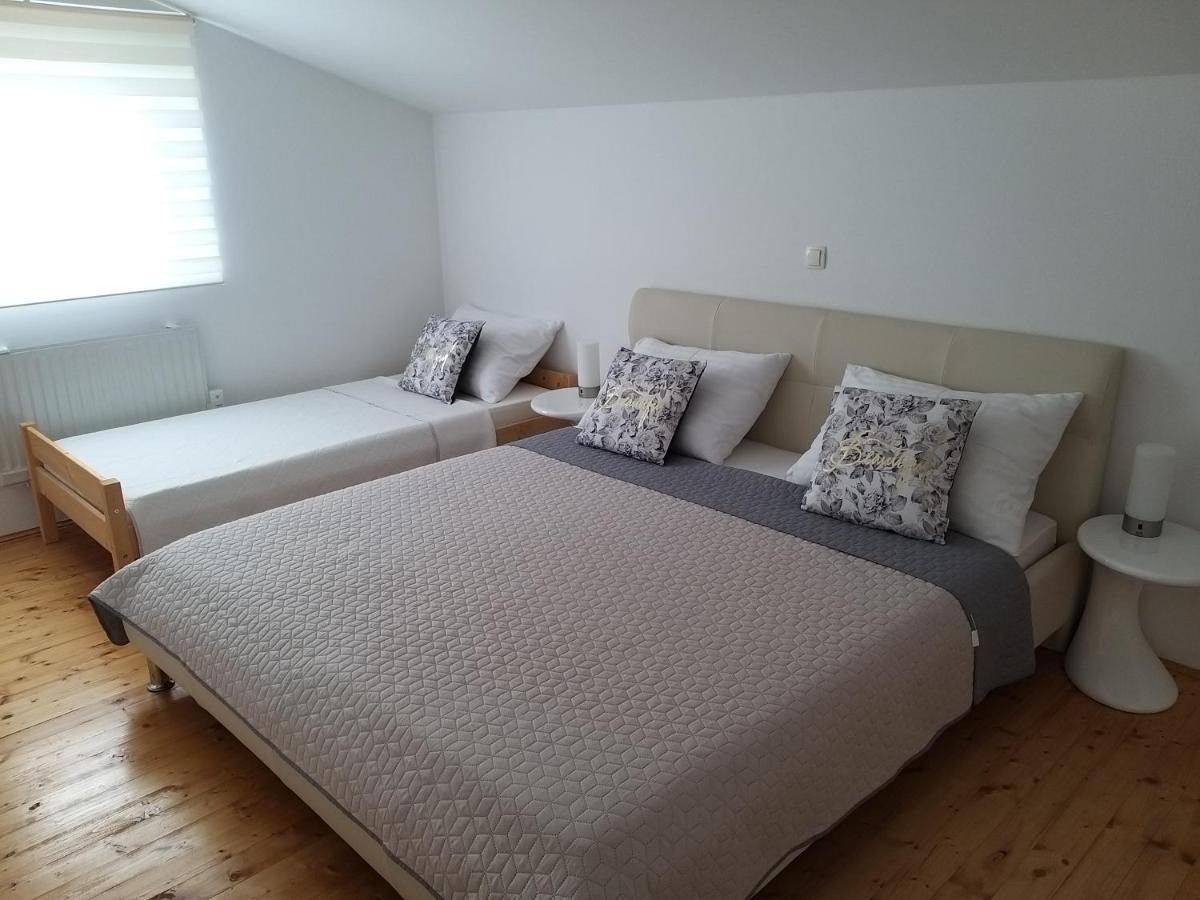 Apartment Kale シベニク エクステリア 写真